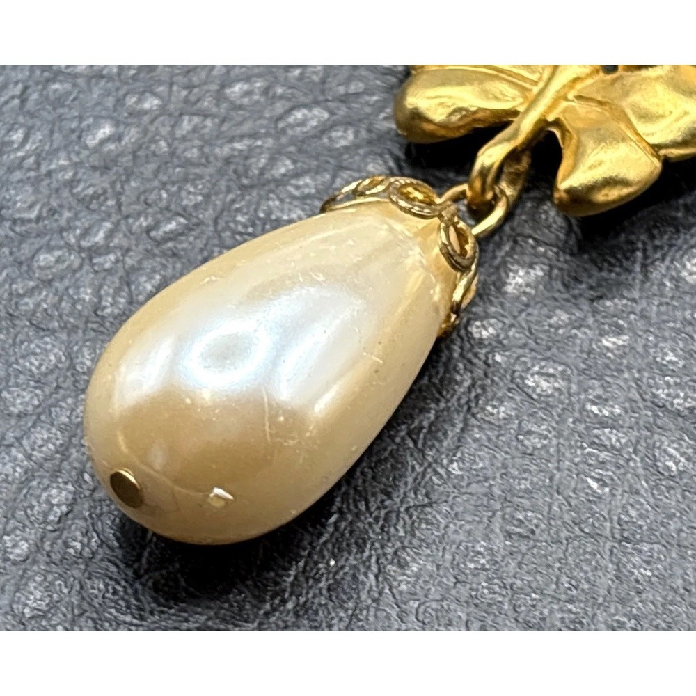 Vintage 80s Givenchy Gold Tone Butterfly Pearl Drop Dangle Pierced Earrings - Picture 10 of 16